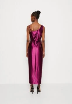 Wal G Valentines Esme Pleat Maxi - Robe De Cocktail - Plum -Wal Mode Promos Soldes Boutique bb5a15ec76524130932243b0b0b8d6b9