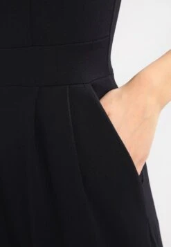 Wal G V Neck - Combinaison - Black -Wal Mode Promos Soldes Boutique c007deb507cb4ee6b4eac76b6643f25e