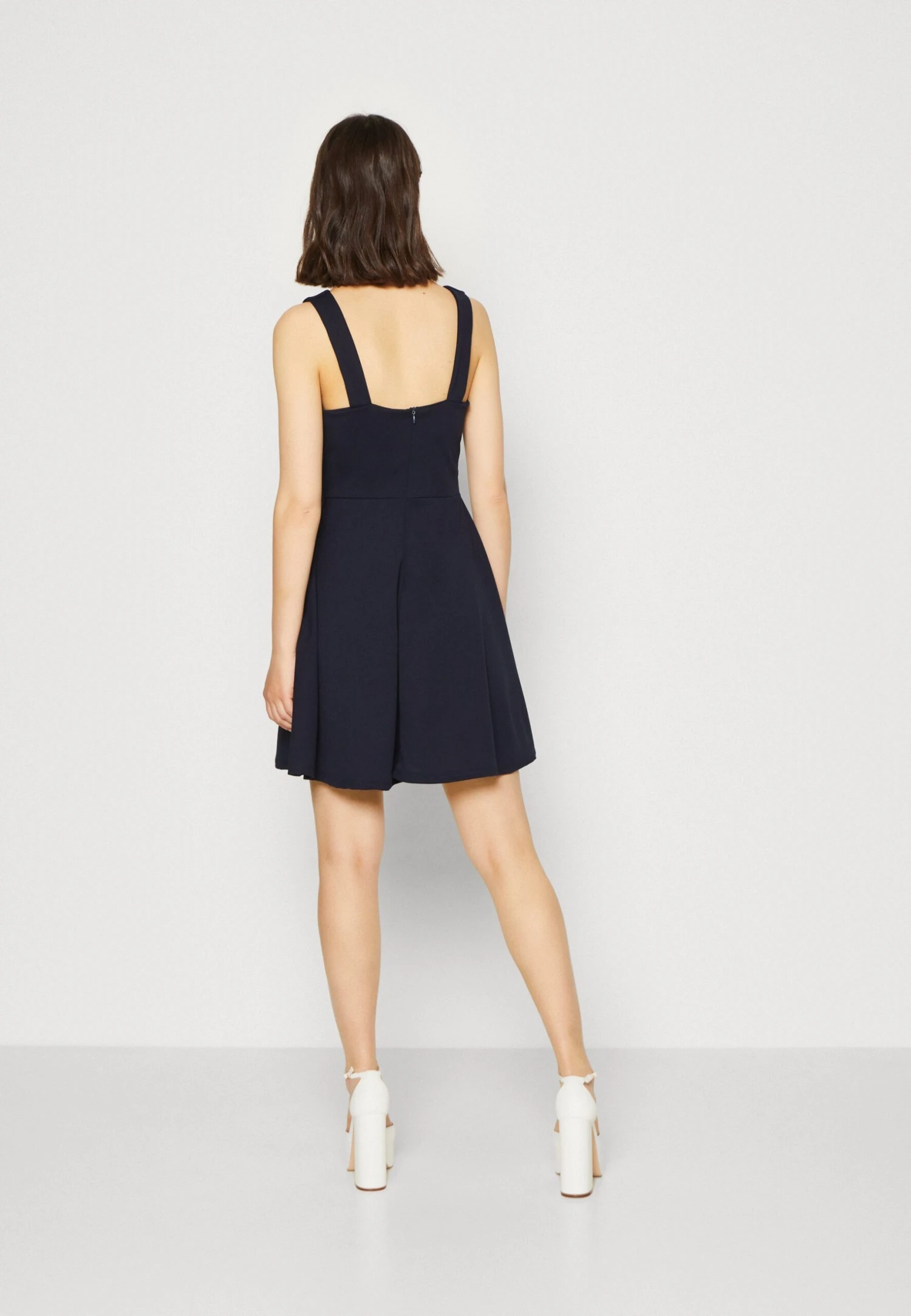 Wal G Jaqueline Skater Dress - Robe En Jersey - Navy Blue 3 Wal G Jaqueline Skater Dress - Robe En Jersey - Navy Blue – Image 3