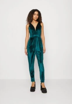 Wal G V Neck - Combinaison - Forest Green