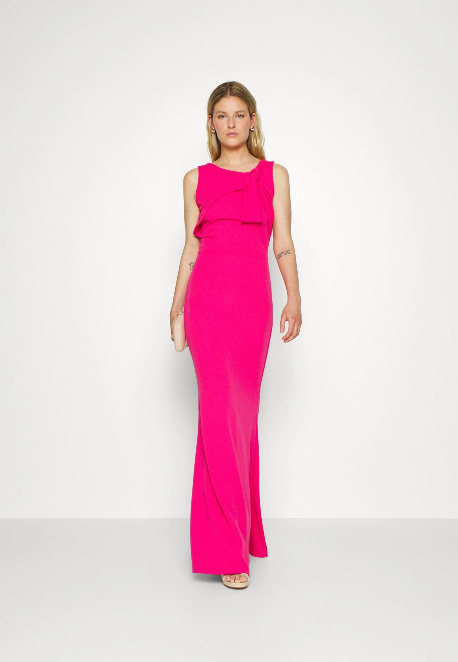 Wal G Sophie Knot Dress - Robe De Cocktail - Dark Fushia 2 Wal G Sophie Knot Dress - Robe De Cocktail - Dark Fushia – Image 2