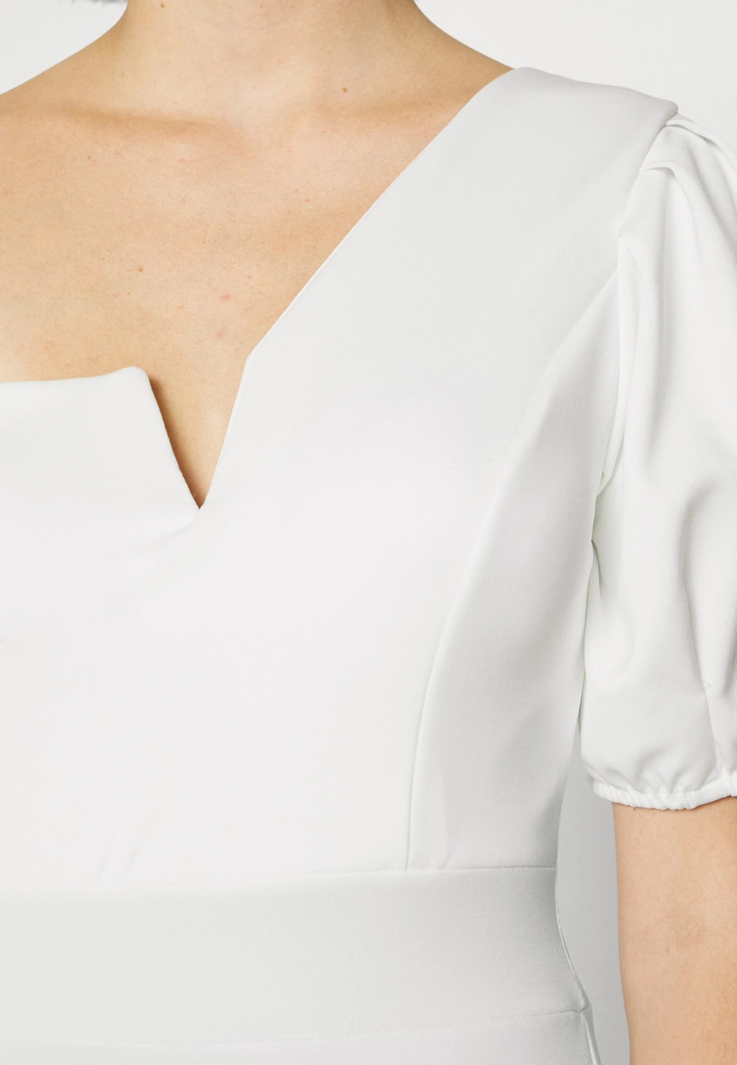 Wal G Zalora One Sleeve Skater Dress - Robe En Jersey - White 6 Wal G Zalora One Sleeve Skater Dress - Robe En Jersey - White – Image 6