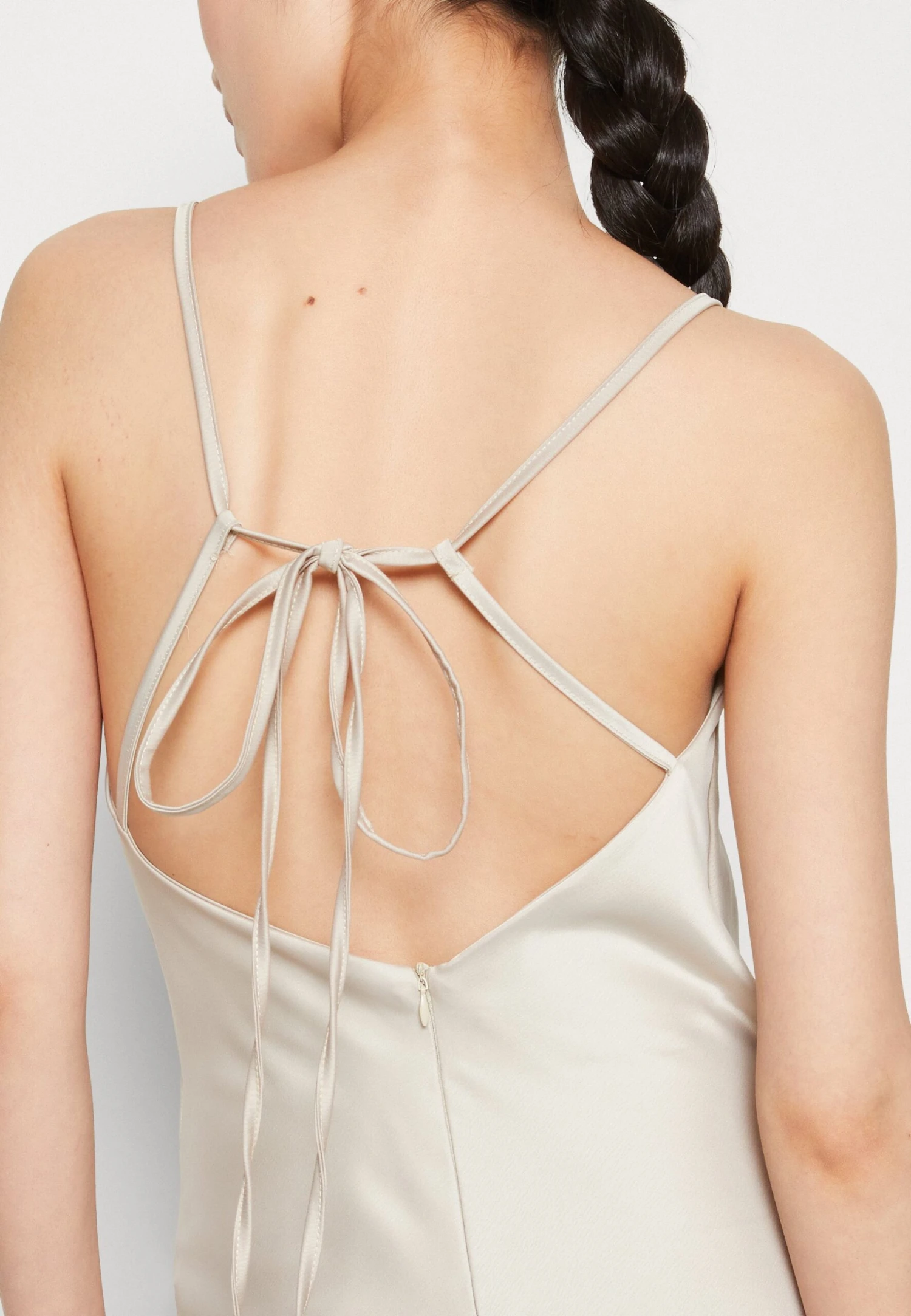 Wal G Wedding Juliette Gown - Robe De Cocktail - Champagne 6 Wal G Wedding Juliette Gown - Robe De Cocktail - Champagne – Image 6