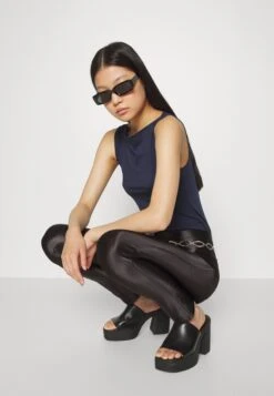 Wal G Ami Trouser - Pantalon Classique - Black 9 Wal G Ami Trouser - Pantalon Classique - Black -Wal Mode Promos Soldes Boutique d166e8d3ada947e58bd45735eb6b6445