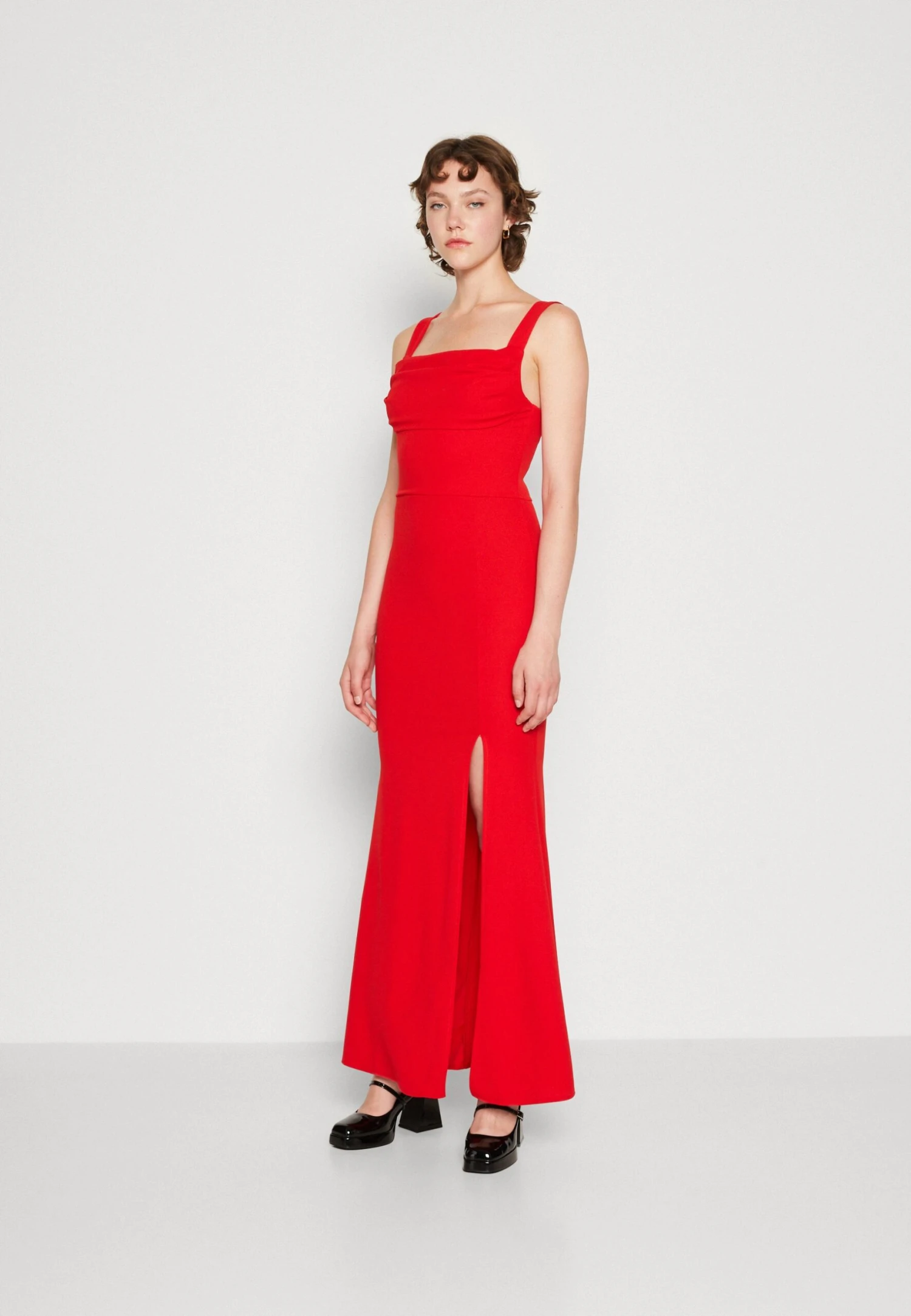 Wal G Maya Square Neck Maxi - Robe En Jersey - Red 1 Wal G Maya Square Neck Maxi - Robe En Jersey - Red