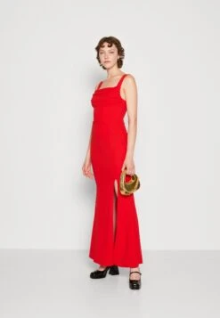 Wal G Maya Square Neck Maxi - Robe En Jersey - Red 7 Wal G Maya Square Neck Maxi - Robe En Jersey - Red -Wal Mode Promos Soldes Boutique db60d6081eee4808bfee58a903050322