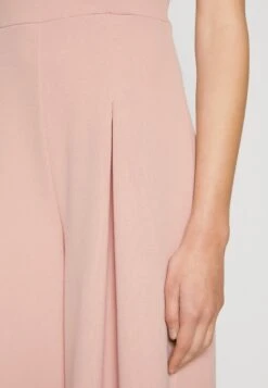 Wal G Nancy Off Shoulder - Combinaison - Blush Pink -Wal Mode Promos Soldes Boutique e590ff1fd846478595fd9b7981dbdbc1