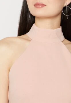 Wal G Sara Halter Neck Maxi Dress - Robe De Cocktail - Blush Pink 11 Wal G Sara Halter Neck Maxi Dress - Robe De Cocktail - Blush Pink -Wal Mode Promos Soldes Boutique ee5ba3cb82ea4bdca9831ff238f8ae14