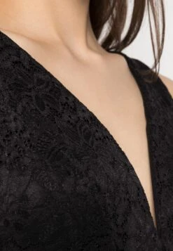 Wal G V Neck Skater - Robe De Soirée - Black -Wal Mode Promos Soldes Boutique f1e7f61f5f35401aaccb70c3a8fc9a3d