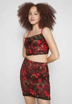 Wal G Peppy Skirt - Minijupe - Red/Black 9 Wal G Peppy Skirt - Minijupe - Red/Black -Wal Mode Promos Soldes Boutique f27c9ba37a1d473999bd13e82d4dcf76