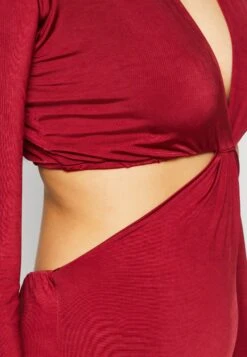 Wal G Jolie Cut Out Maxi Dress - Robe En Jersey - Wine -Wal Mode Promos Soldes Boutique f95fd172d6ef47afa63e88ed37059b3c