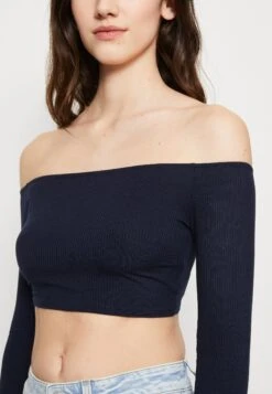 Wal G Hollie Off Shoulder Crop - T-Shirt À Manches Longues - Navy 11 Wal G Hollie Off Shoulder Crop - T-Shirt À Manches Longues - Navy -Wal Mode Promos Soldes Boutique fad3961ba67744cc92784dbce86825d3