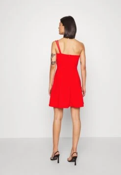 Wal G Tasha Strap Skater - Robe De Jour - Red 8 Wal G Tasha Strap Skater - Robe De Jour - Red -Wal Mode Promos Soldes Boutique fc0169780992439e8658908b085044ad